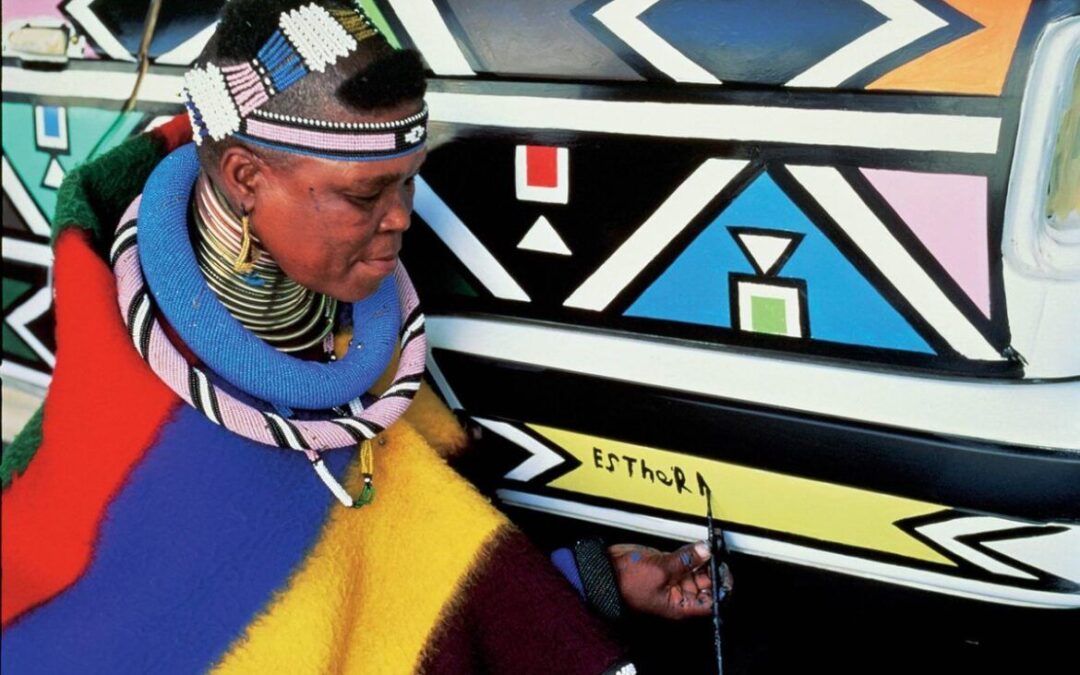 L’arte della sudafricana Esther Mahlangu alla Biennale di Venezia